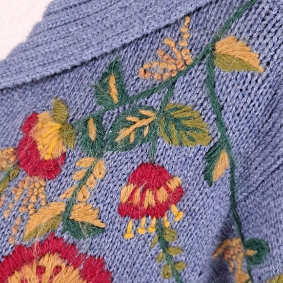 Victoria Jones Woman Size 1X Blue Knit Zip Front Cardigan Floral Embroidery EUC - Picture 5 of 12
